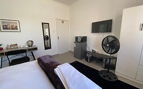 No 1 Guest House